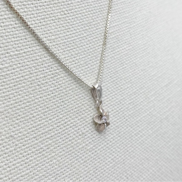 Vintage Sterling Silver Plumeria Flower Pendant Necklace - Picture 4 of 11